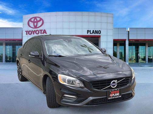 Onyx Black Metallic 2018 Volvo S60 T5 Dynamic
