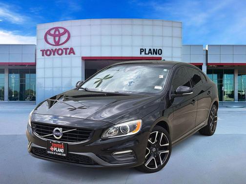 Onyx Black Metallic 2018 Volvo S60 T5 Dynamic