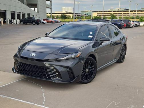 Underground 2025 Toyota Camry SE