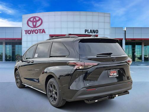 2026 Toyota Sienna Woodland Edition