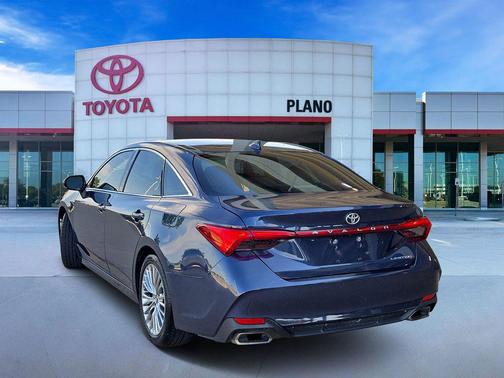 Parisian Night Pearl 2019 Toyota Avalon Limited
