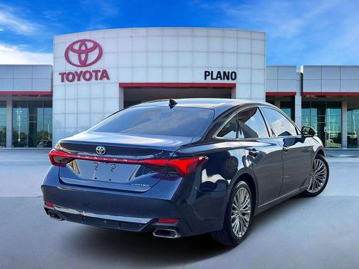 Parisian Night Pearl 2019 Toyota Avalon Limited