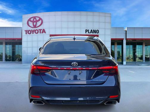 Parisian Night Pearl 2019 Toyota Avalon Limited
