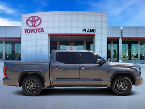 2023 Toyota Tundra Platinum