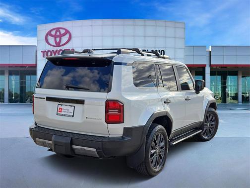 2024 Toyota Land Cruiser Base