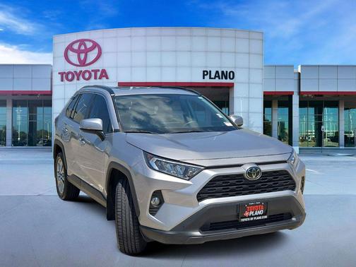 Silver Sky Metallic 2021 Toyota RAV4 XLE Premium