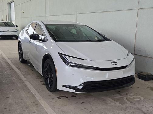 Wind Chill Pearl 2026 Toyota Prius L