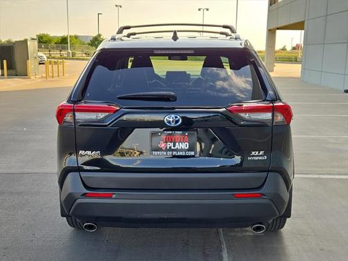 2024 Toyota RAV4 Hybrid XLE Premium