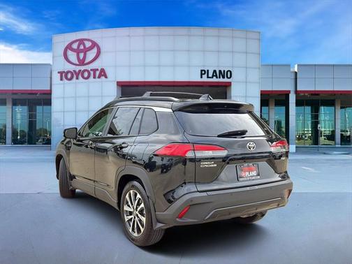 2024 Toyota Corolla Cross XLE