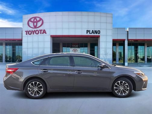 2016 Toyota Avalon XLE