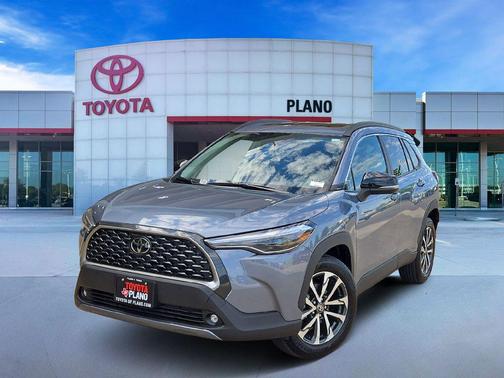 2025 Toyota Corolla Cross XLE