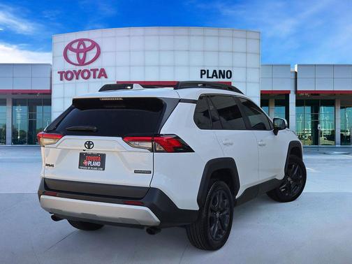 Ice Cap 2023 Toyota RAV4 Adventure