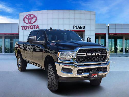 Diamond Black Crystal Pearlcoat 2024 RAM 2500 Tradesman Crew Cab 4x4 6'4' Box