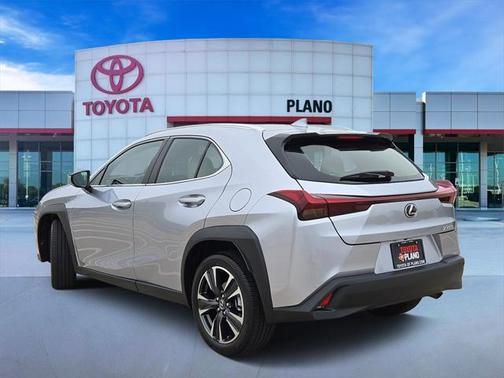 2025 Lexus UX 300h Base