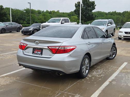 Celestial Silver Metallic 2015 Toyota Camry SE