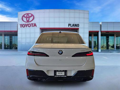 2023 BMW 760 i xDrive