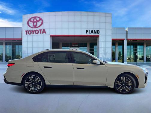 2023 BMW 760 i xDrive