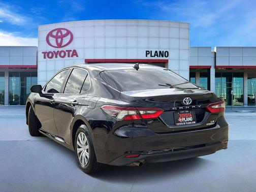 Midnight Black Metallic 2021 Toyota Camry LE