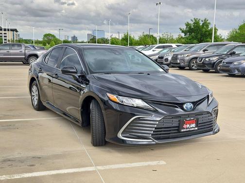 Midnight Black Metallic 2021 Toyota Camry LE