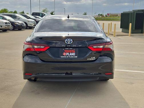 Midnight Black Metallic 2021 Toyota Camry LE