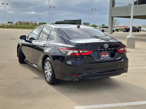 Midnight Black Metallic 2021 Toyota Camry LE