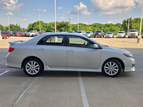 Classic Silver Metallic 2010 Toyota Corolla S