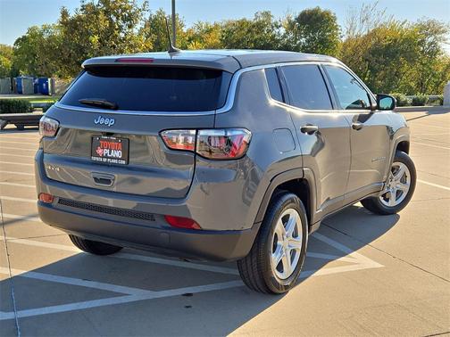 2023 Jeep Compass Sport
