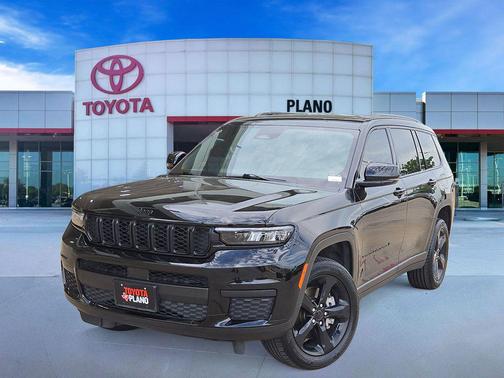 Diamond Black Crystal Pearlcoat 2025 Jeep Grand Cherokee L Altitude