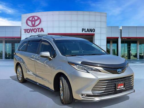 2021 Toyota Sienna Limited 7-Passenger