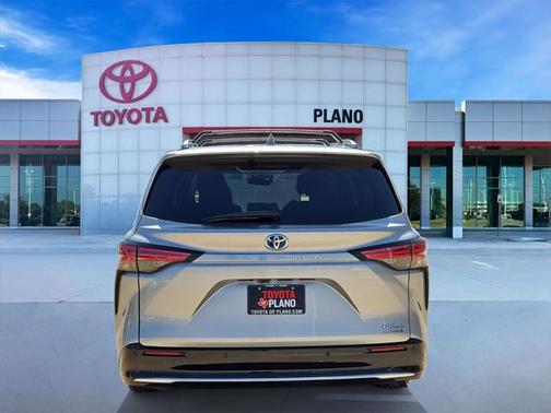 2021 Toyota Sienna Limited 7-Passenger