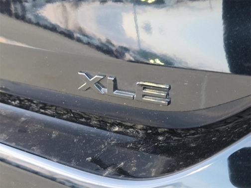 2024 Toyota Highlander Hybrid XLE