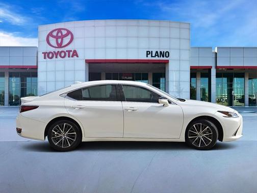2024 Lexus ES 300h Premium