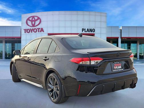 Midnight Black Metallic 2026 Toyota Corolla SE