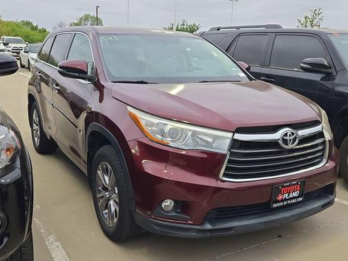Ooh La La Rouge Mica 2016 Toyota Highlander LE Plus