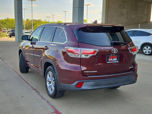 Ooh La La Rouge Mica 2016 Toyota Highlander LE Plus