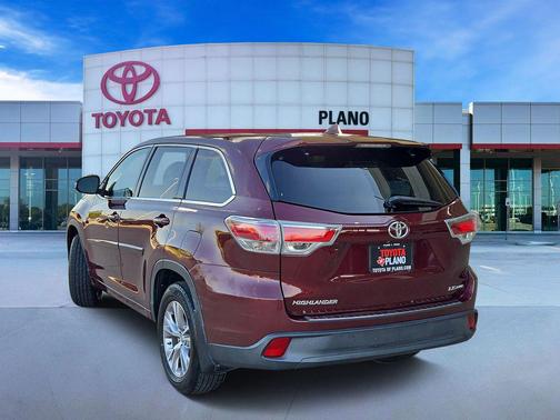 Ooh La La Rouge Mica 2016 Toyota Highlander LE Plus