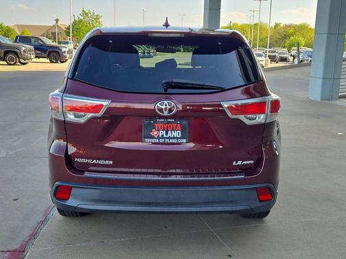 Ooh La La Rouge Mica 2016 Toyota Highlander LE Plus