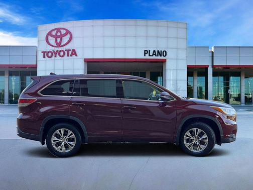 Ooh La La Rouge Mica 2016 Toyota Highlander LE Plus