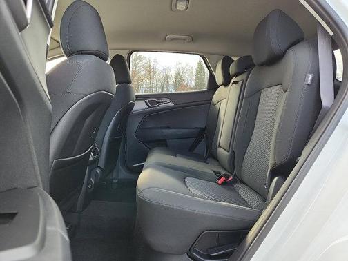 2026 Kia Sportage Hybrid S