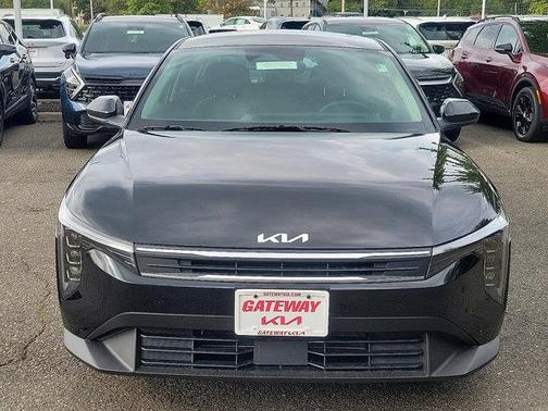 2025 Kia K4 LX