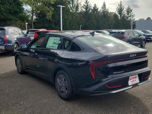 2025 Kia K4 LX