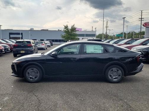 2025 Kia K4 LX