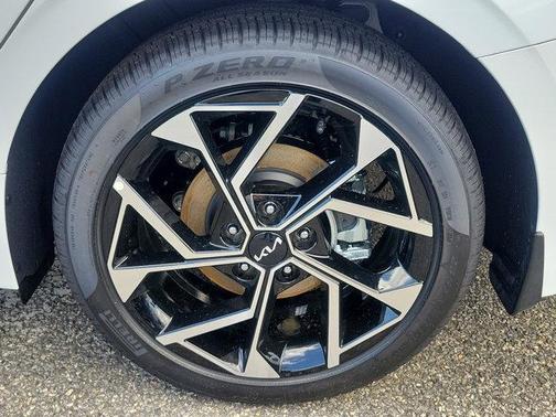 2025 Kia K5 EX
