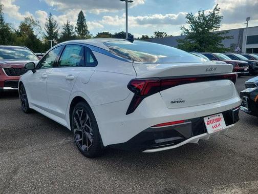 2025 Kia K5 EX