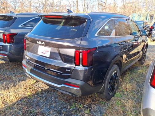 2025 Kia Sorento S