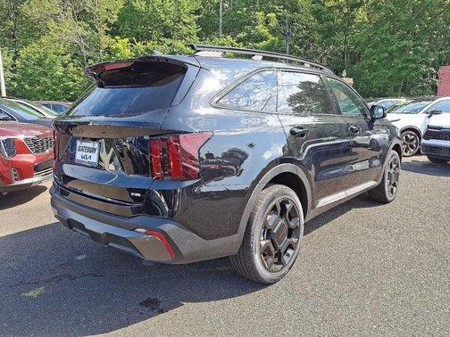 2025 Kia Sorento X-Line EX