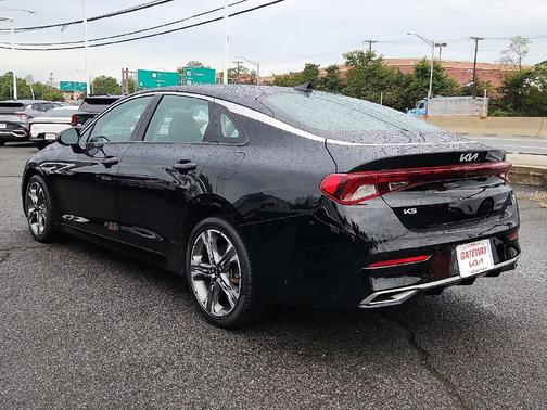 Ebony Black 2023 Kia K5 EX