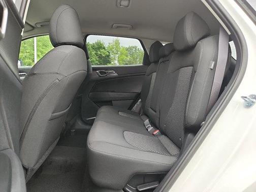 2025 Kia Sportage Hybrid LX