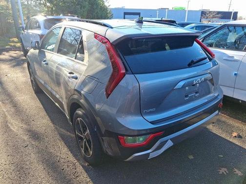 2025 Kia Niro EX