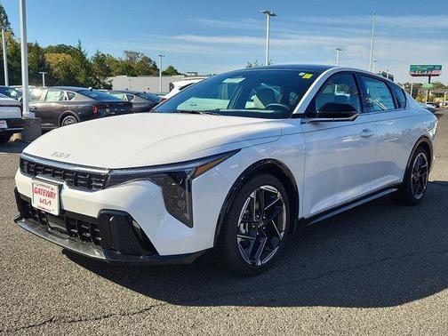 2025 Kia K4 GT-Line